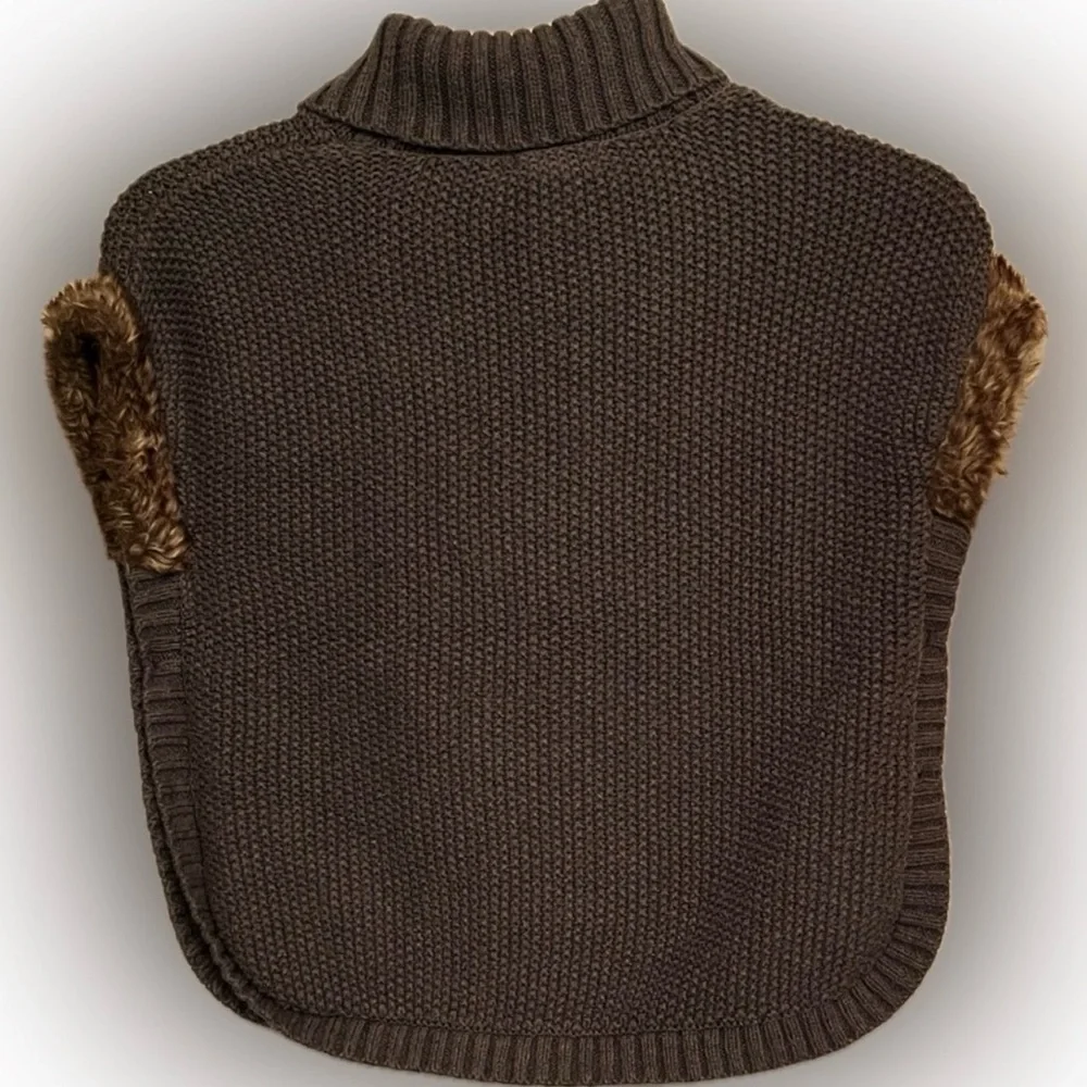 ⭐️Girls Fur Trim Shawl Sweater Aspen Button Sides Turtle Neck Cardigan Medium